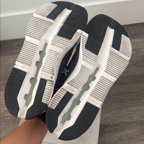 On Clouds Cloudnova Size 10 Running Shoes Walking Eclipse Meadow *Worn Once* - Picture 4 of 9